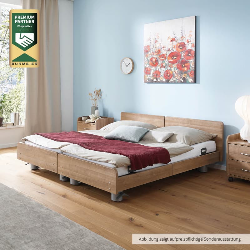 Regia Pflegedoppelbett mit Holzdekor