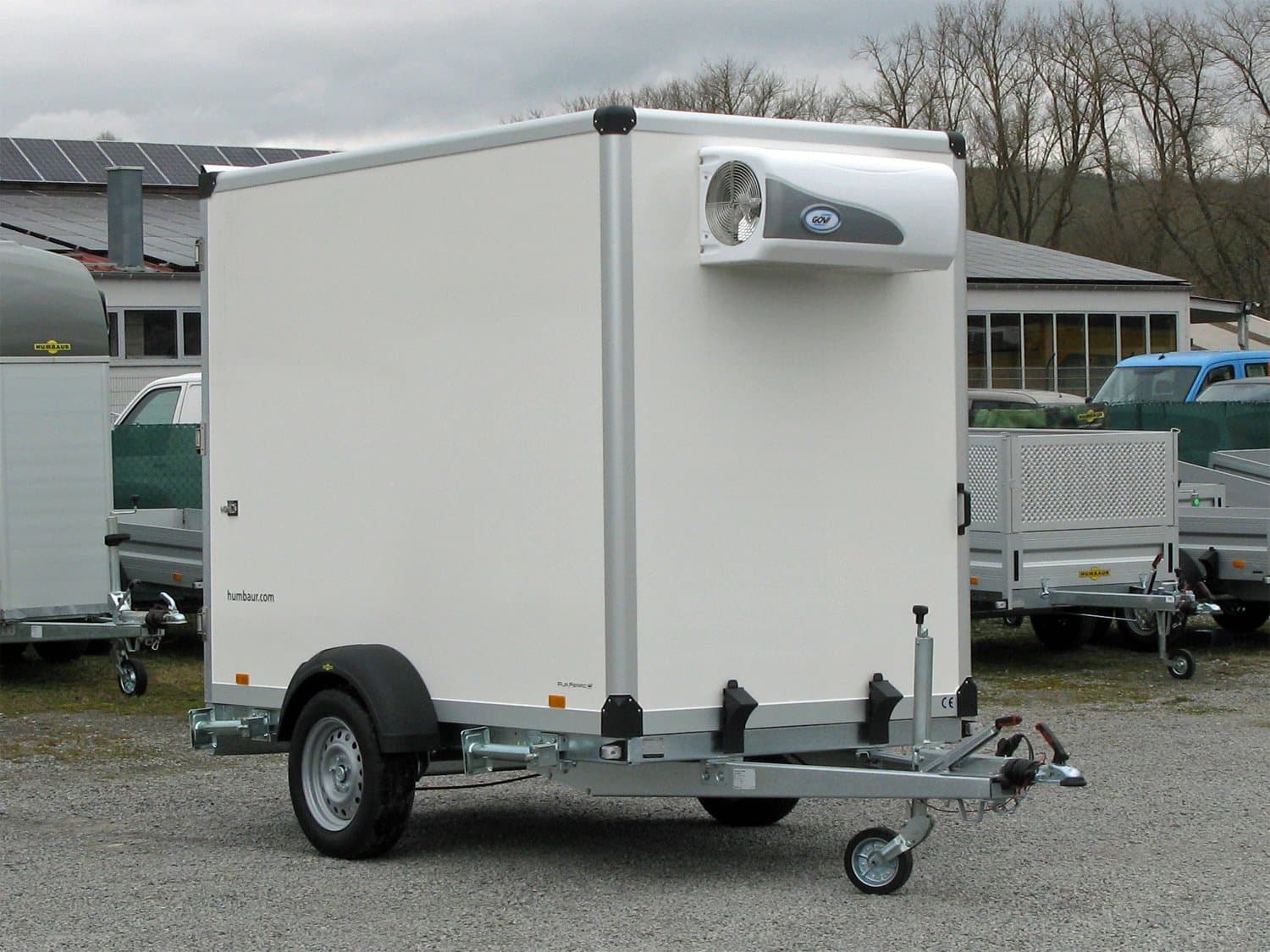 Humbaur HGK 13 27 16 – 21 PF60 Deluxe Kühlanhänger mit hochwertiger Isolierung