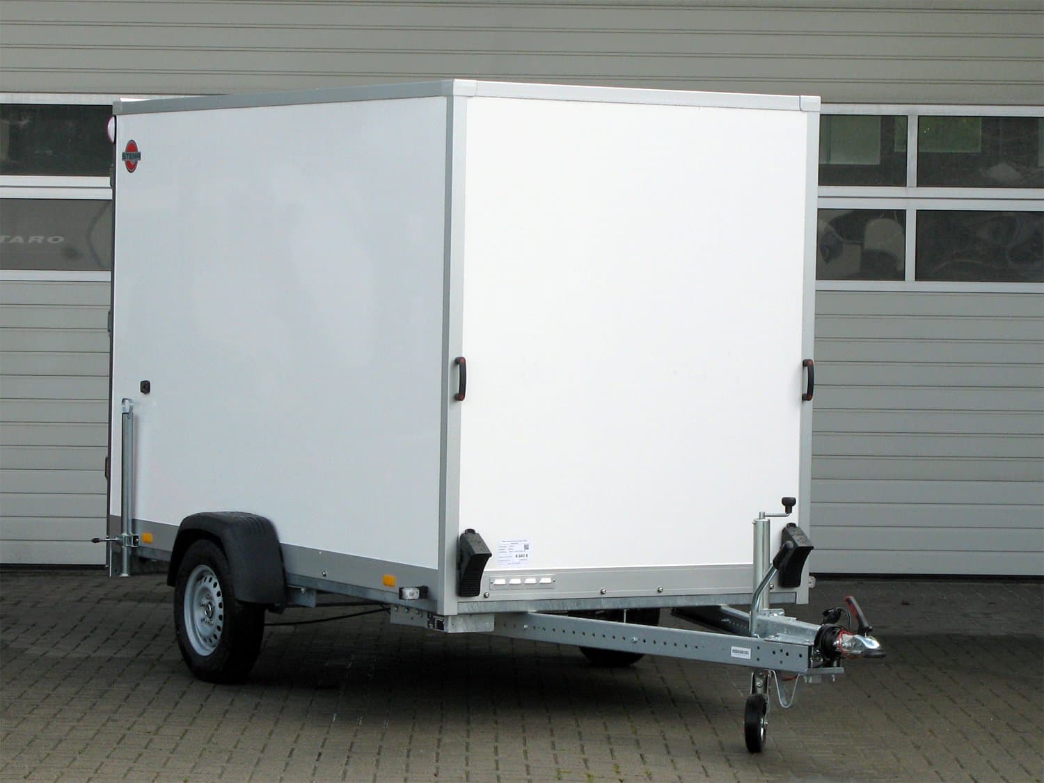 STEMA P-BOX STPK O2 15-30-15.1.P18.2 Flügeltüren – Tieflader – Sichere Straßenlage