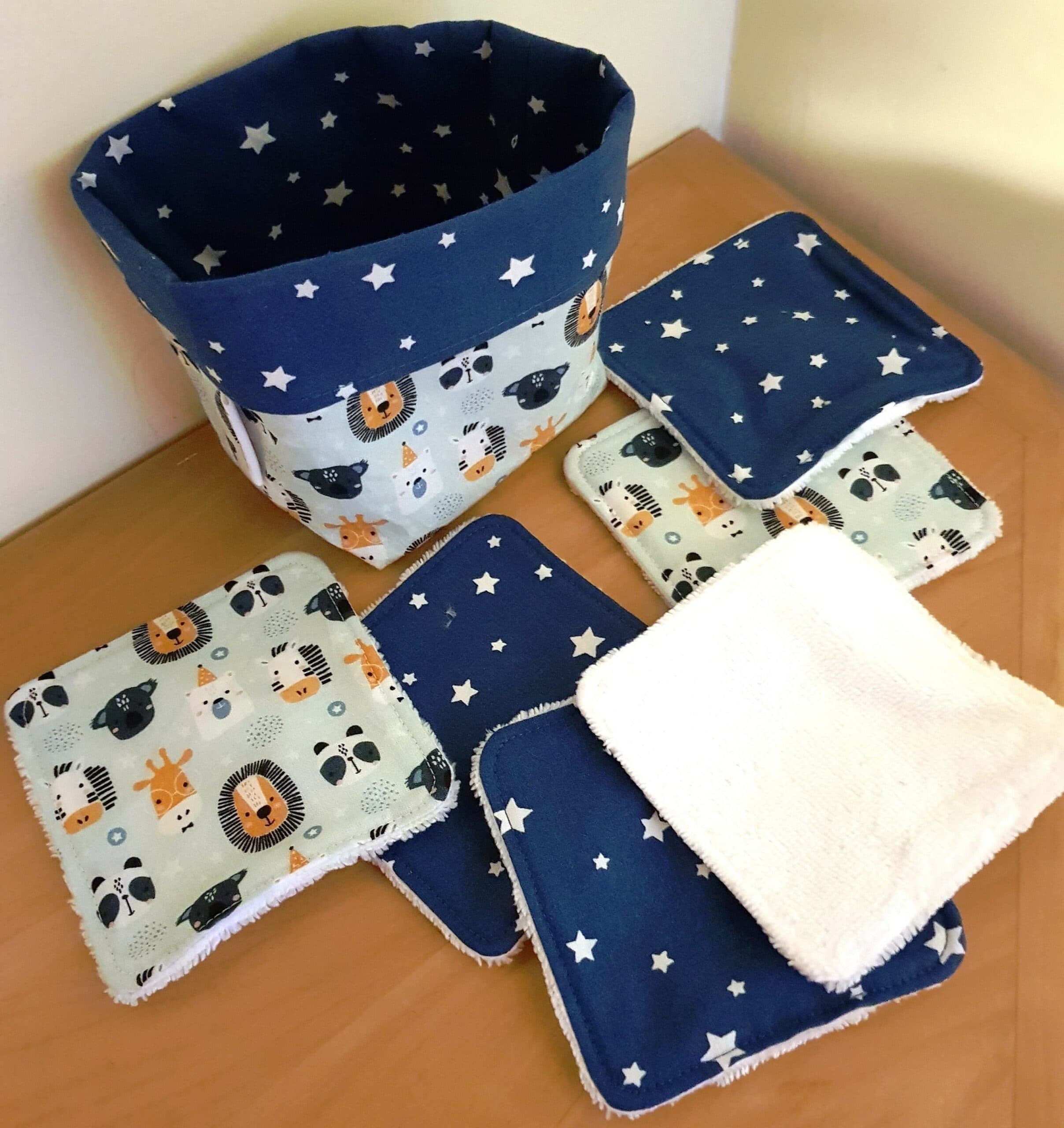 Panier 6 lingettes enfant en coton oeko tex et éponge de bambou - 100DRINE.BOBINE Animaux de la jungle bleus