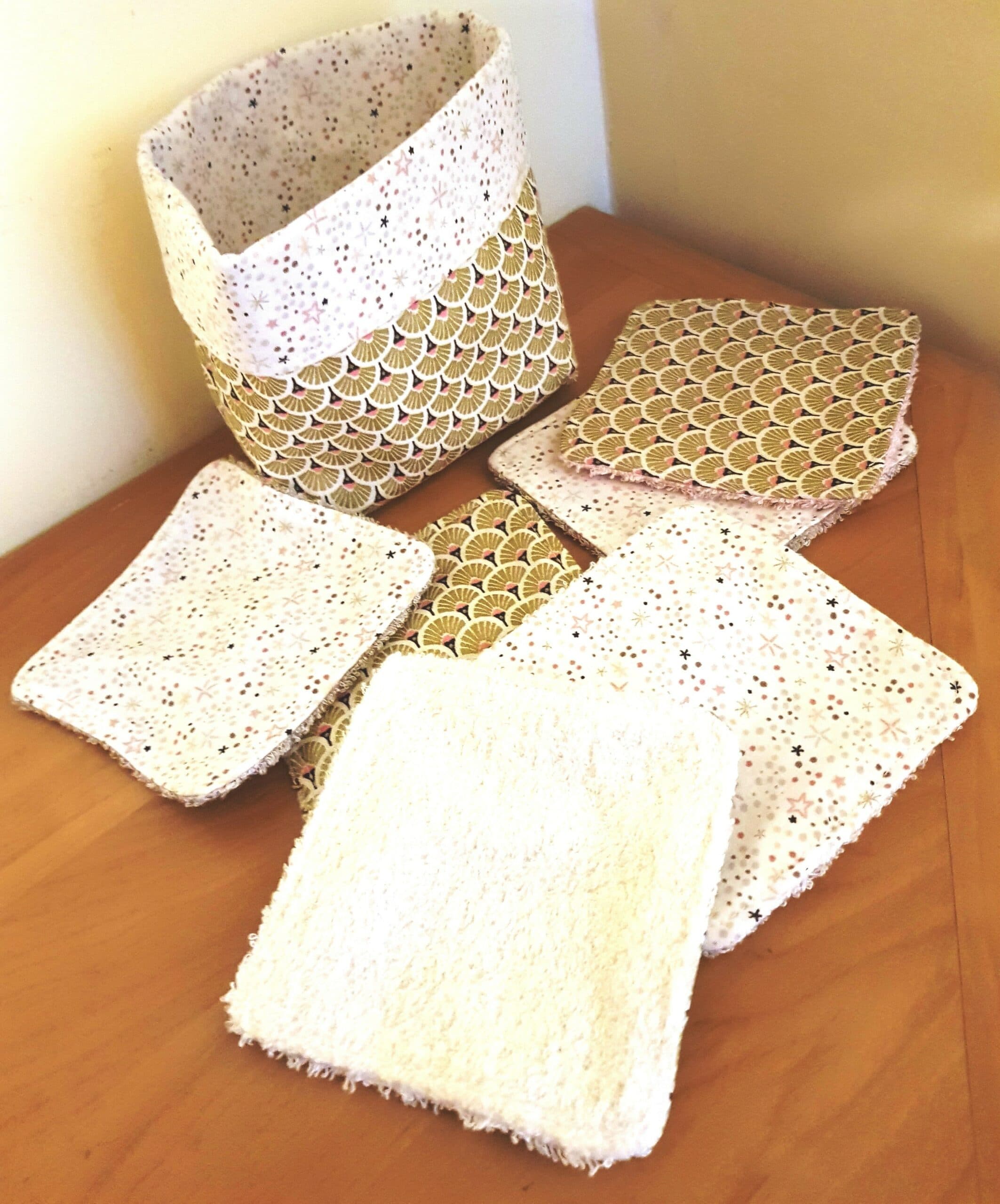Panier 6 lingettes démaquillantes en coton oeko tex et éponge de bambou - 100DRINE.BOBINE Or et blancs