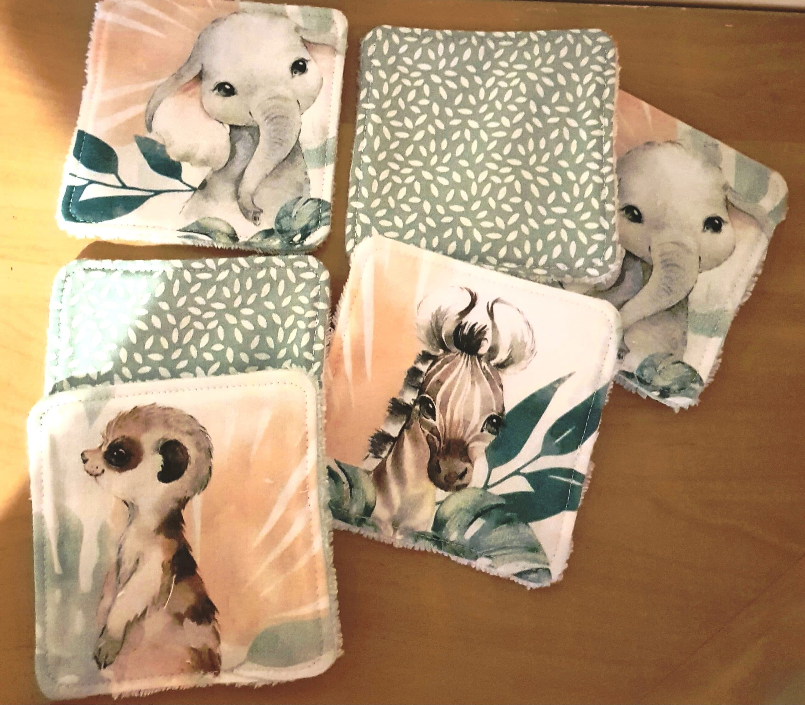 Lots de 6 lingettes enfant en coton oeko tex et éponge de bambou - 100DRINE.BOBINE Animaux de la jungle roses et gris