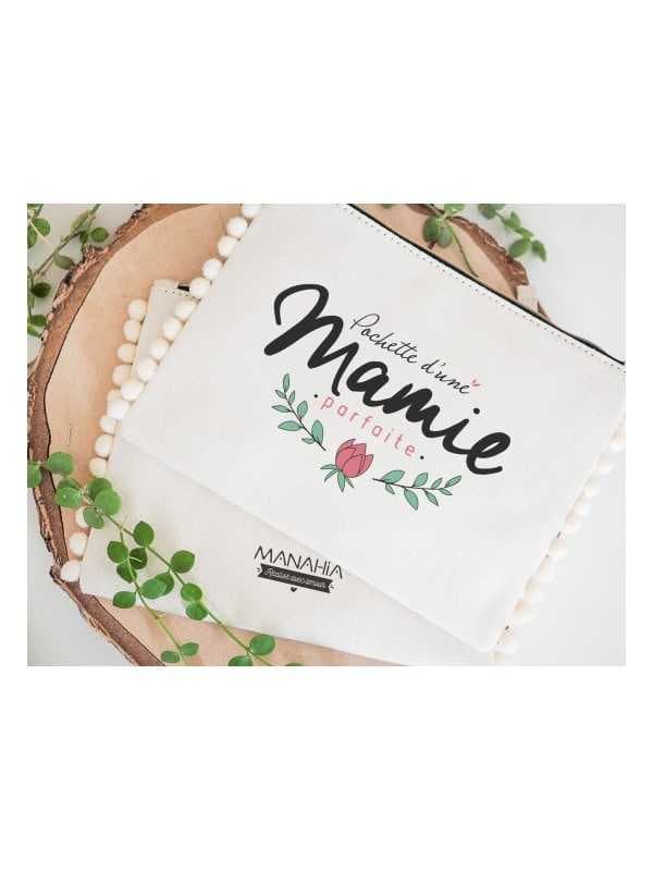 Pochette pompon "D'une mamie parfaite"