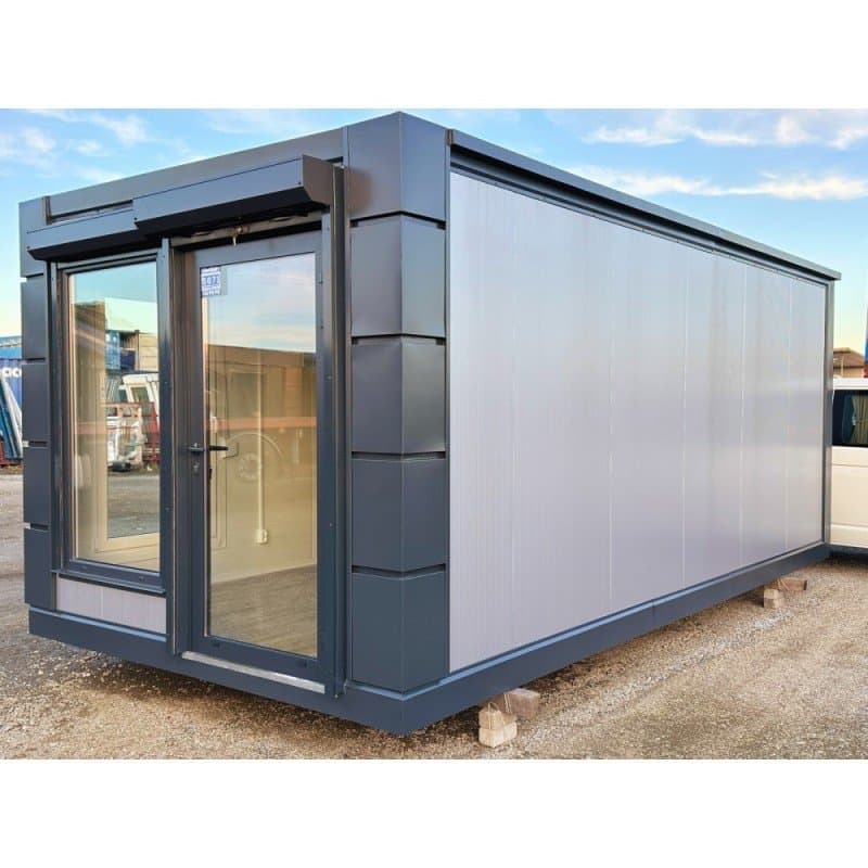 Verkaufspavillon-Container 3Ă6 m Open Space, Rolläden, 2 TĂźren, 2 Fenster, sofort lieferbar