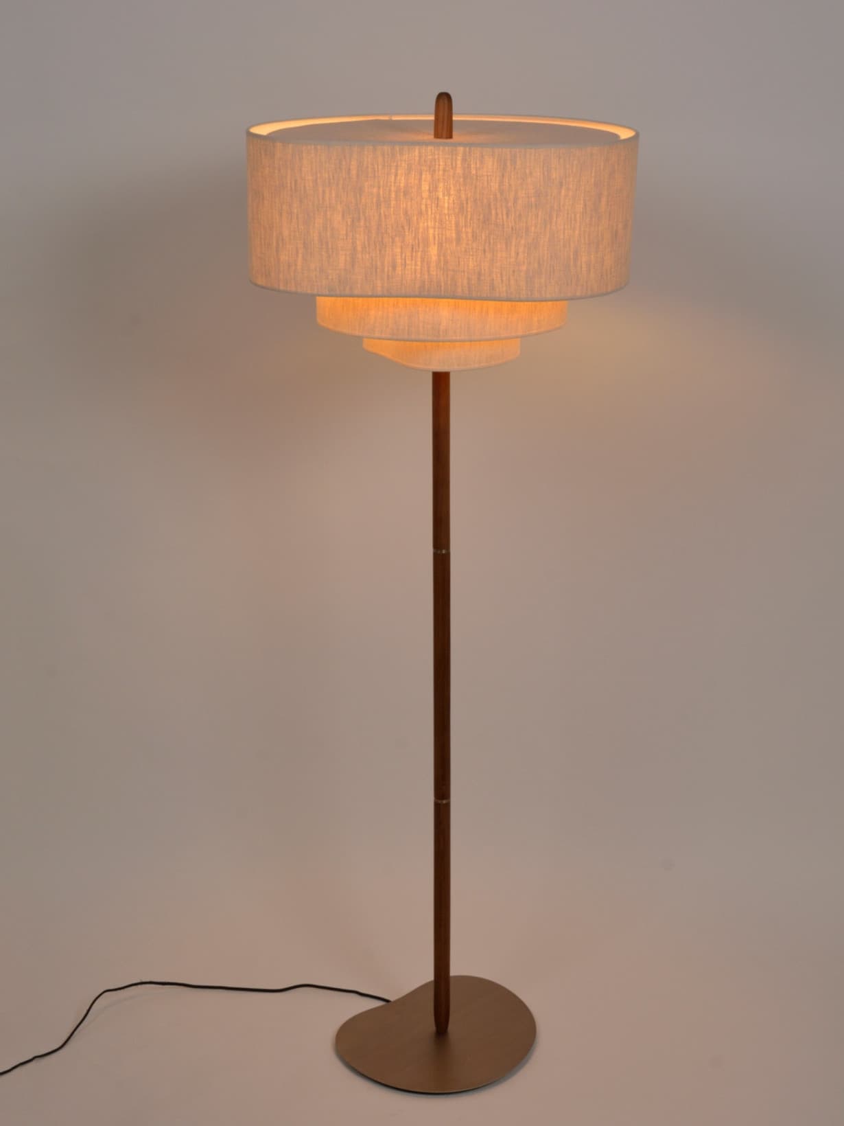 Lampadaire en bois et tissu crème, Pebble - Market Set