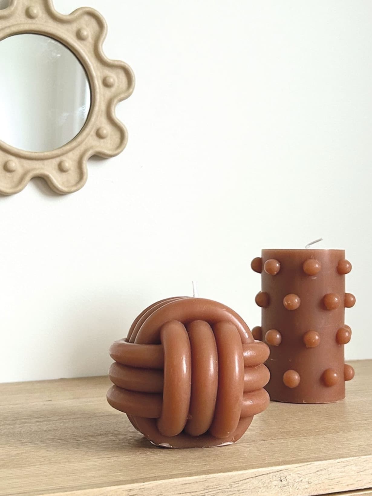 Bougie nœud en cire naturelle marron - Opjet