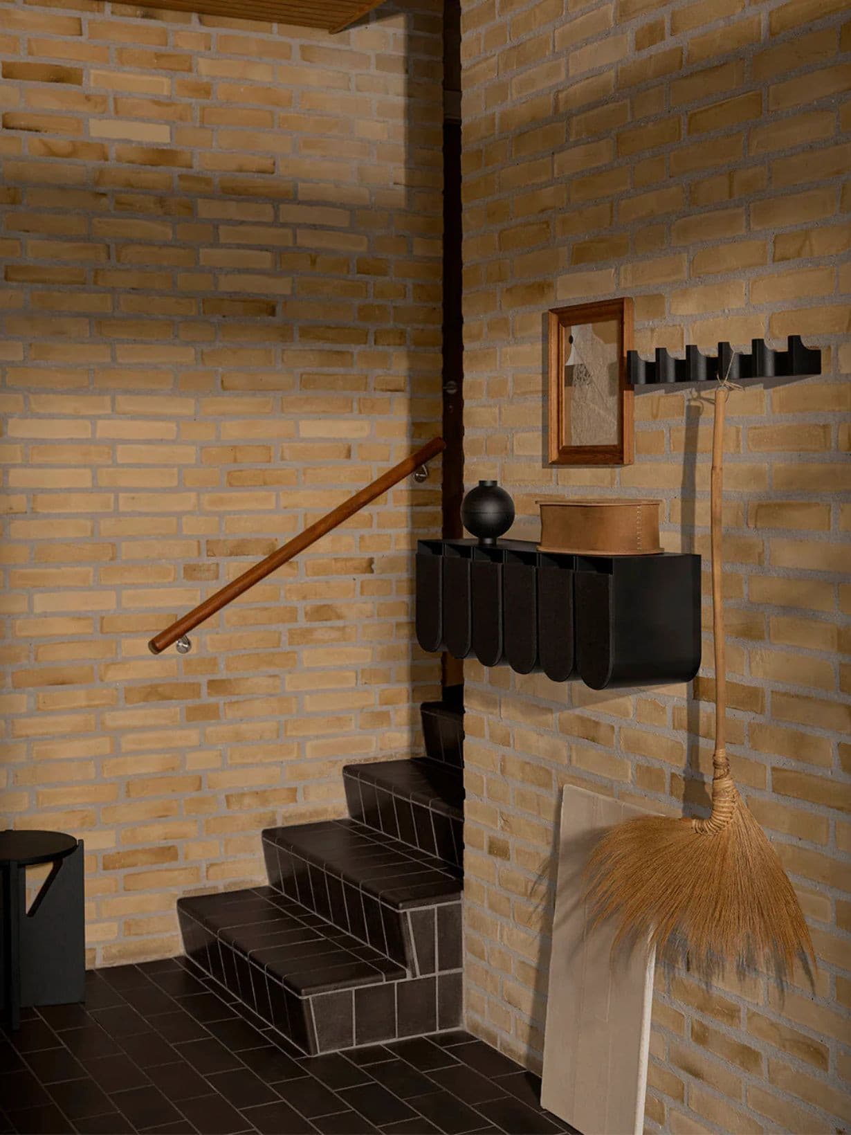 Étagère murale Incurvée, Curved Noir - KRISTINA DAM