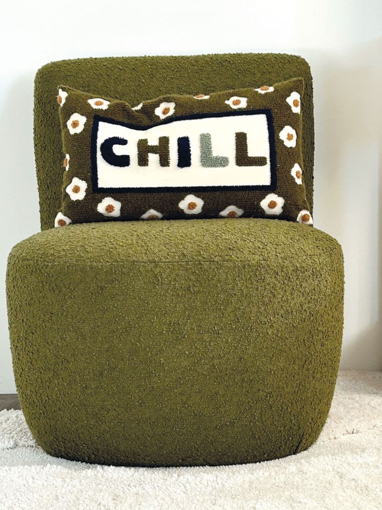 Fauteuil en tissu bouclette, Eve doudou Kaki - MBS DESIGN COLLECTION