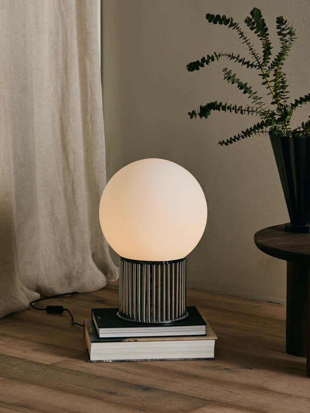 Lampe de sol en métal Chromé, Hermod - NORDAL