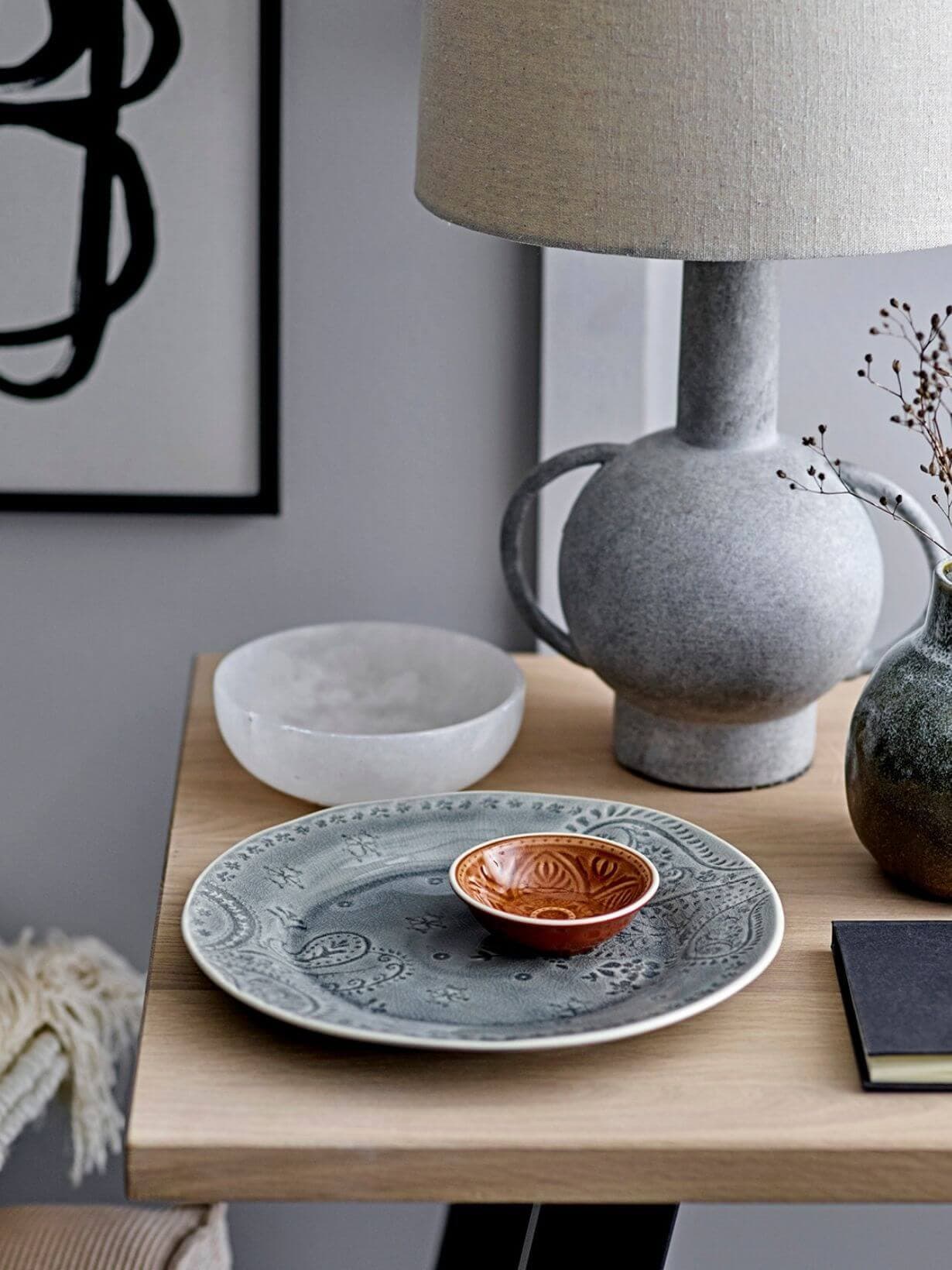 Lampe en terre cuite grise et abat-jour en lin beige, Kean - Bloomingville