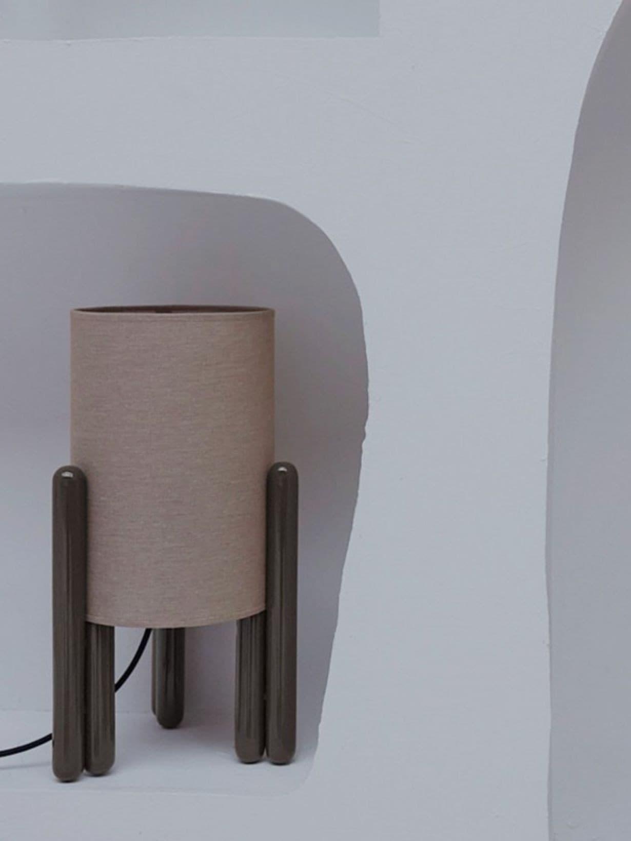 Lampe en frĂȘne massif laquĂ©e, Colette Kaki M - Gabrielle Paris