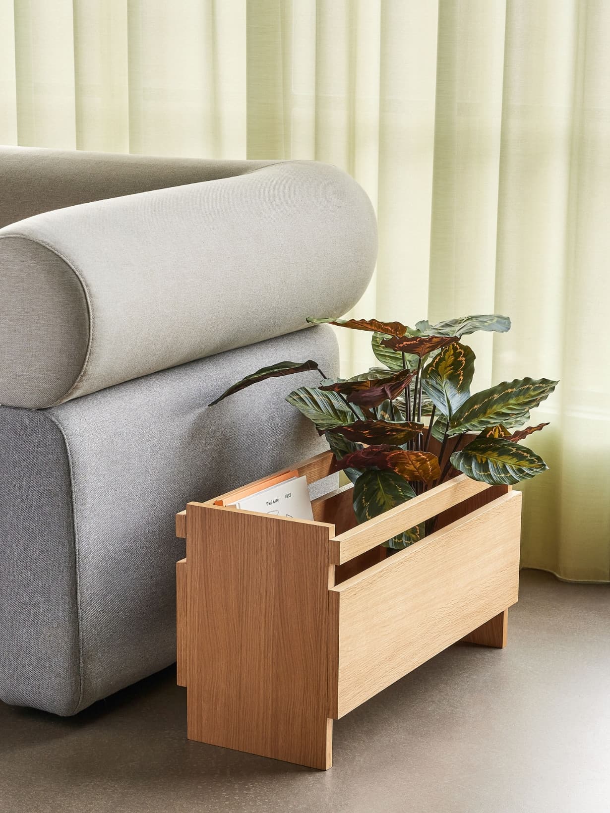 Jardinière en bois de chêne naturel, Forma - Hübsch