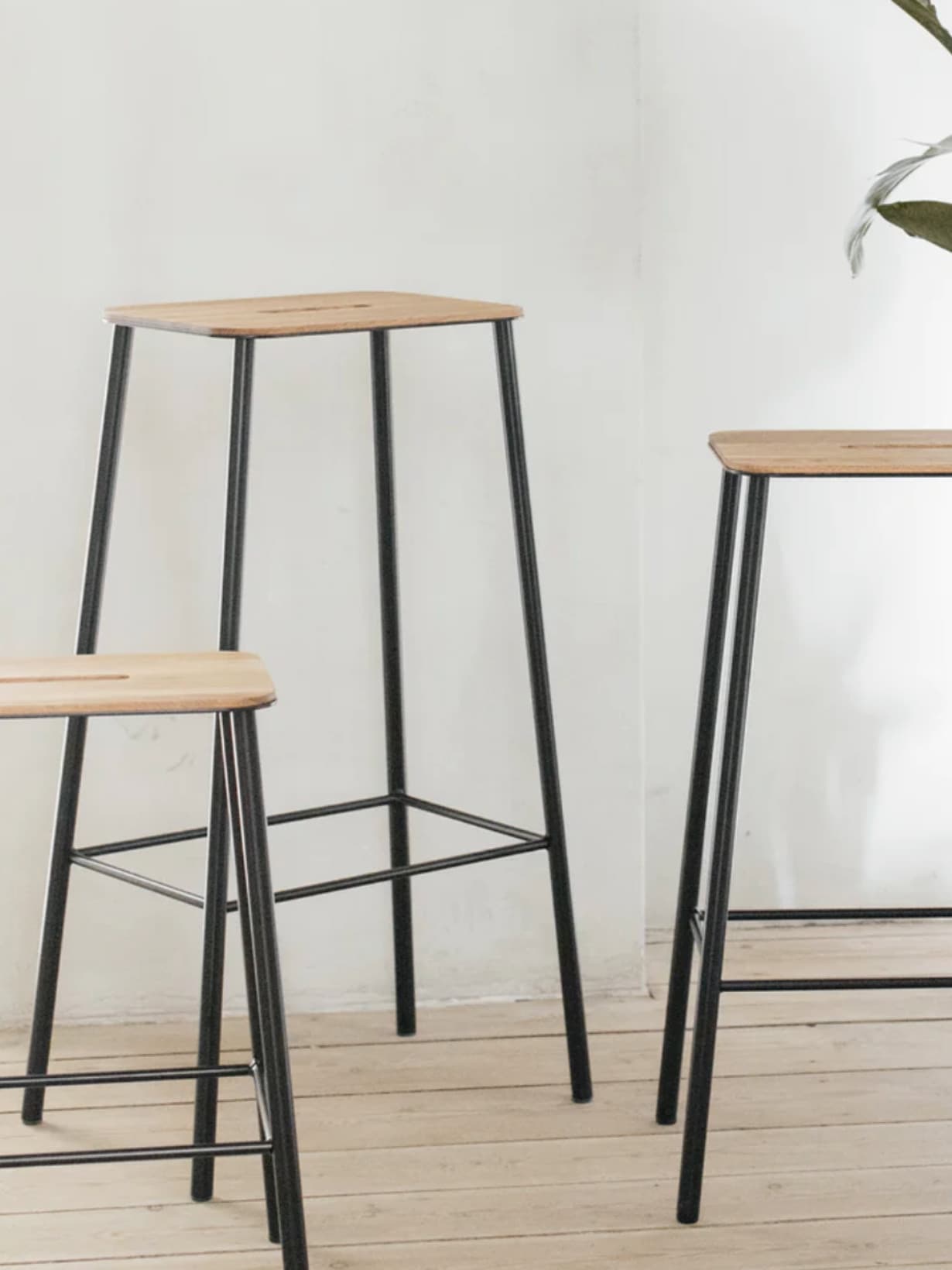 Tabouret, Adam Chêne / Noir H76 - Frama