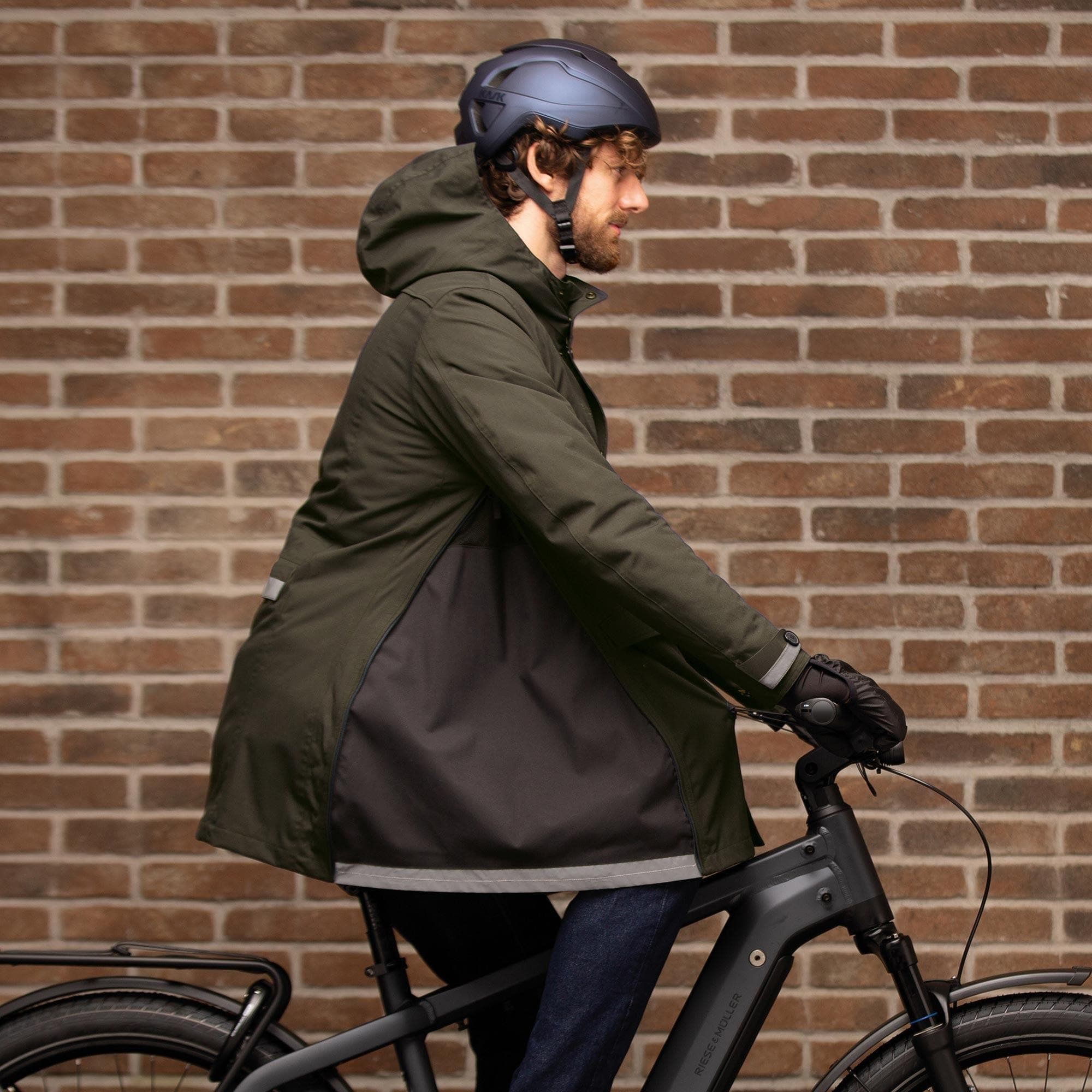 Magic Parka Tucano Urbano (3 en 1 : doudoune vélo, veste, cape)