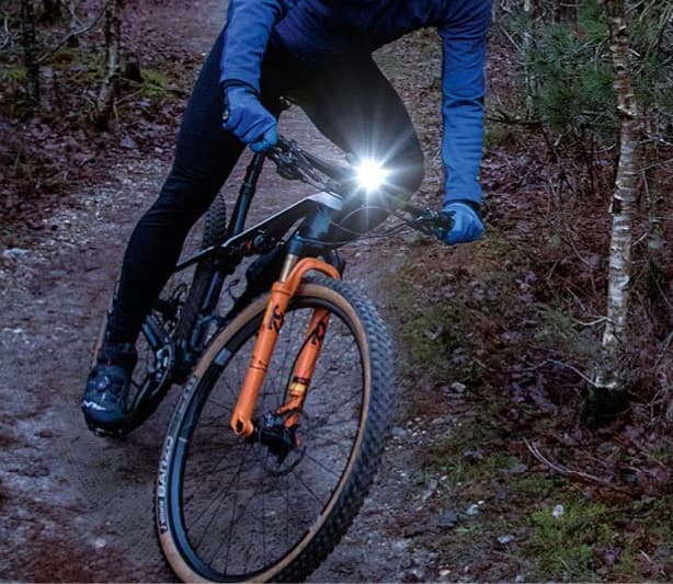 Phare avant sigma buster 800