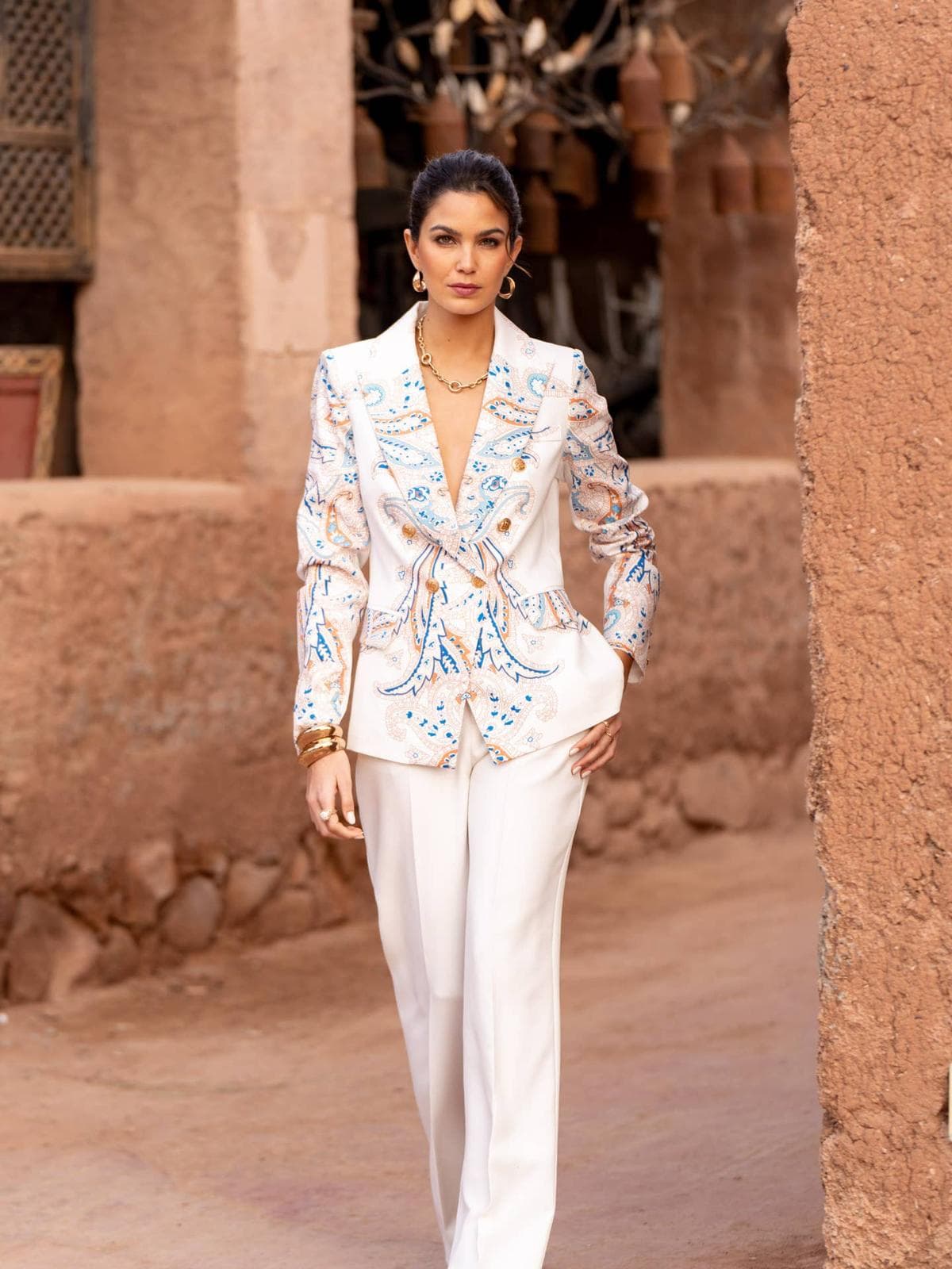 Veste blazer imprimé blanches à motifs bleu et camel