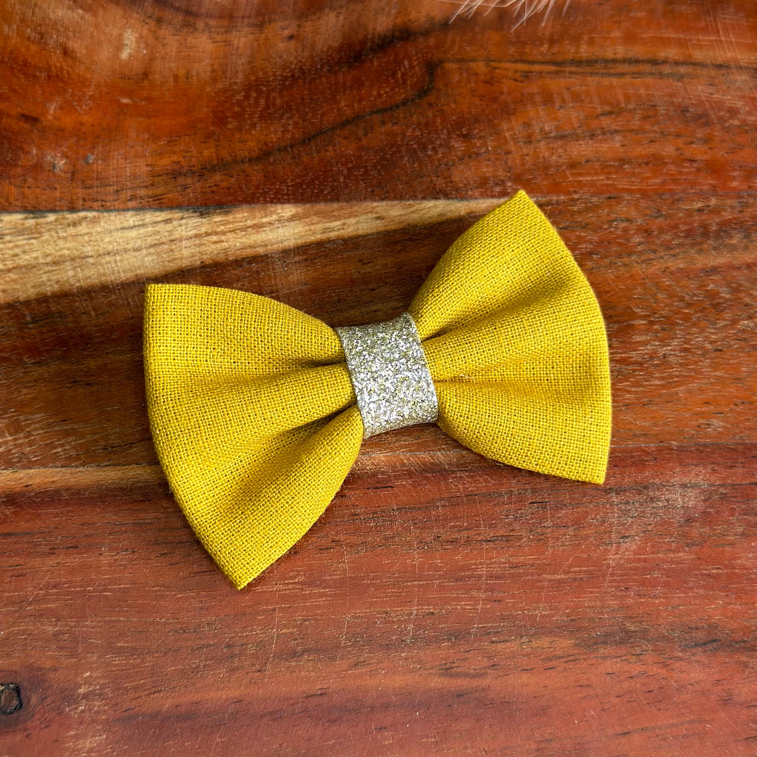 Barrette anti glisse couleur curry et or