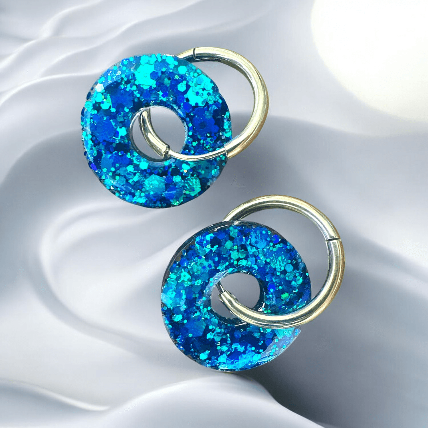 Boucles d'Oreilles cercles Éclatants duo Bleu Pailleté