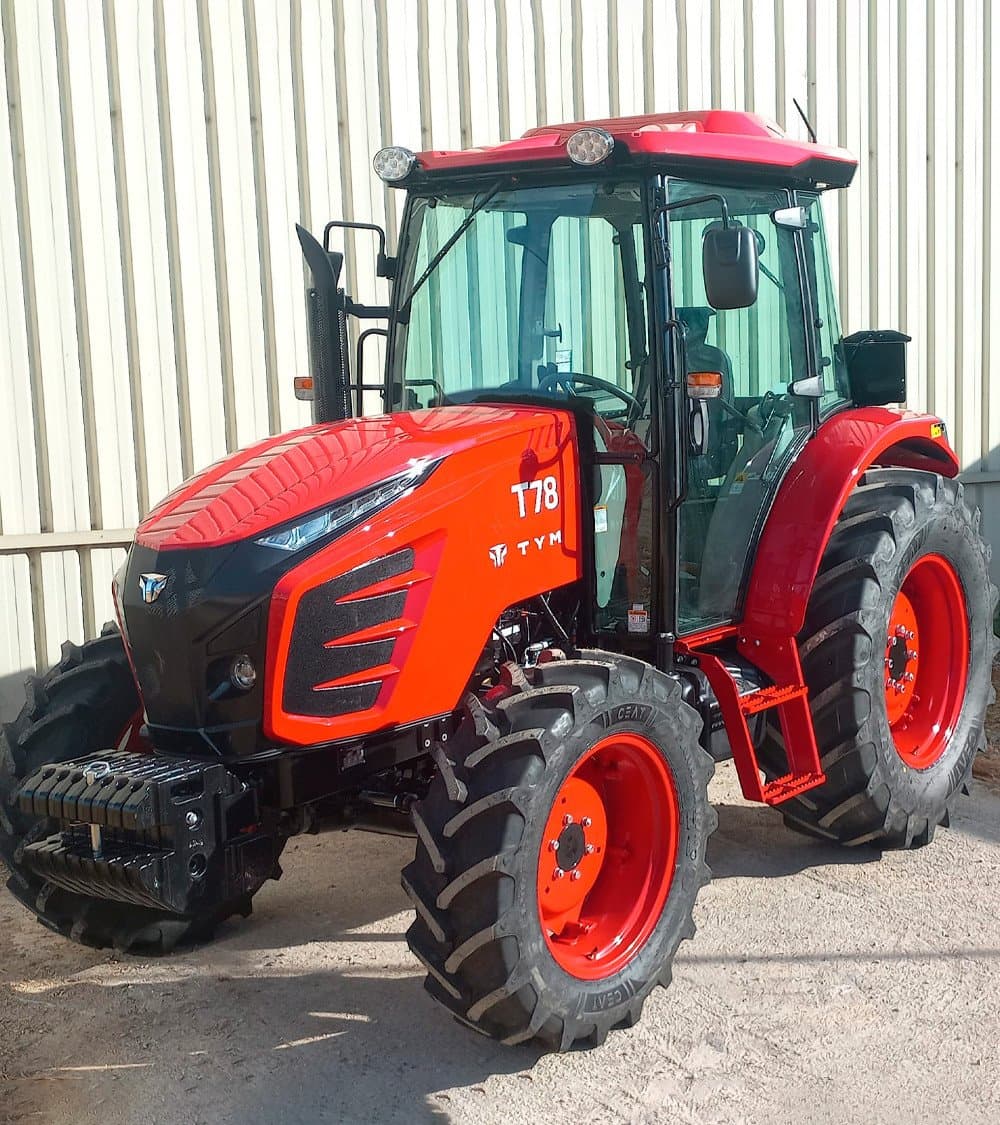 Maquinaria agrícola TYM T78 4-4 75,3 CV con inversor sincronizado para trabajos de campo