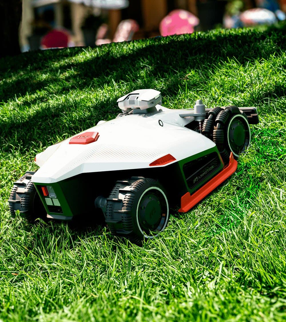 Robot cortacésped sin cables Luba 2 AWD 5000X
