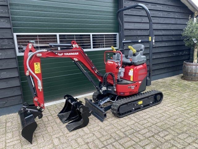 YANMAR VIO12 + 3 GODETS 1,25T