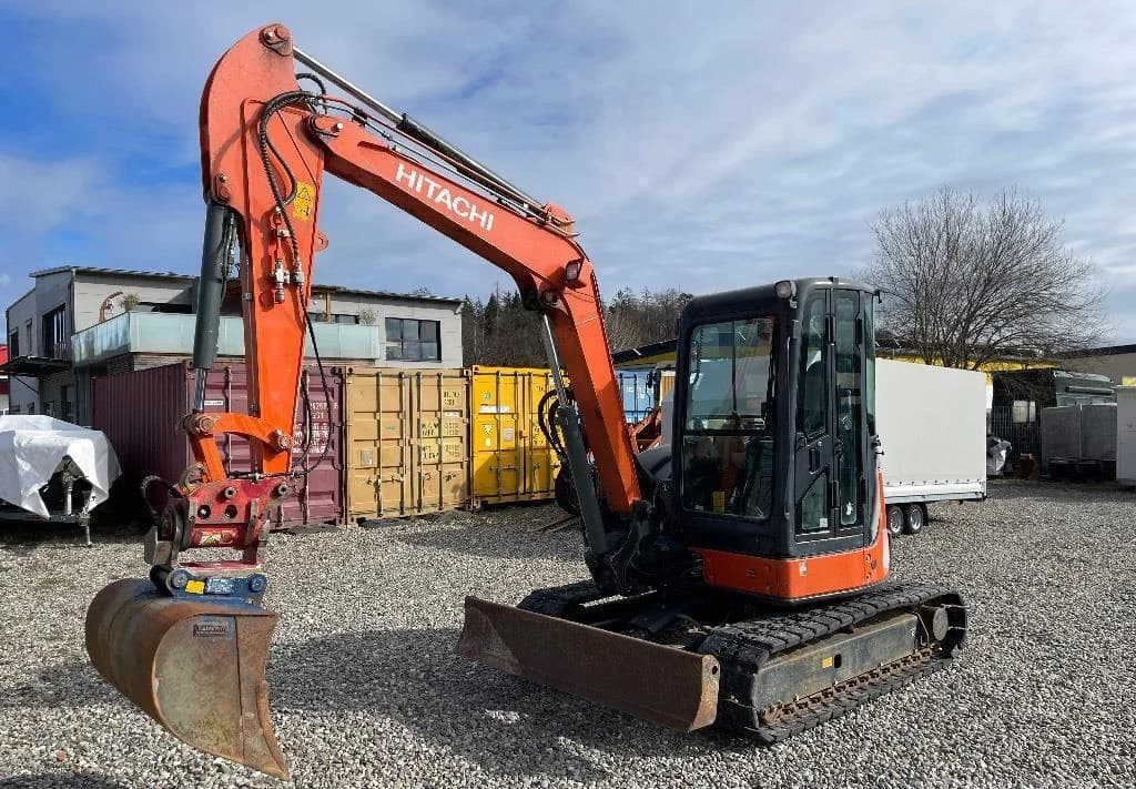 Hitachi ZX 52 U-3 + 3 GODETS – Mini Pelle 5,4T
