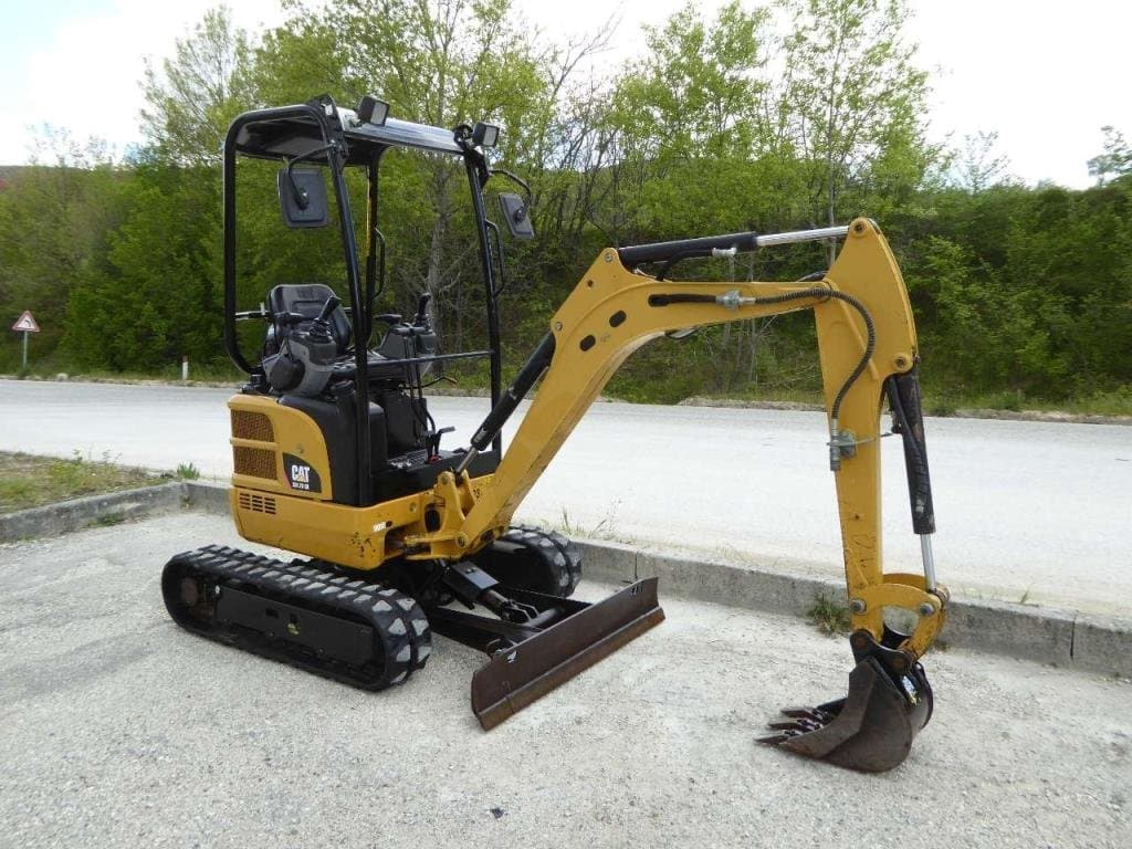 CATERPILLAR 301.7D CR + 3 GODETS – Mini Pelle 1,7 T