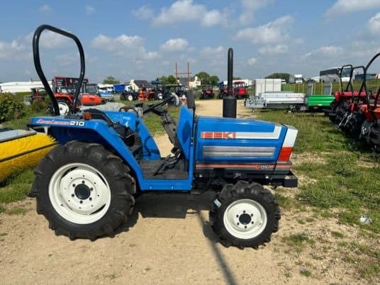 Micro-tracteur Iseki TA-210F – 21 CV – 4RM – Reconditionné