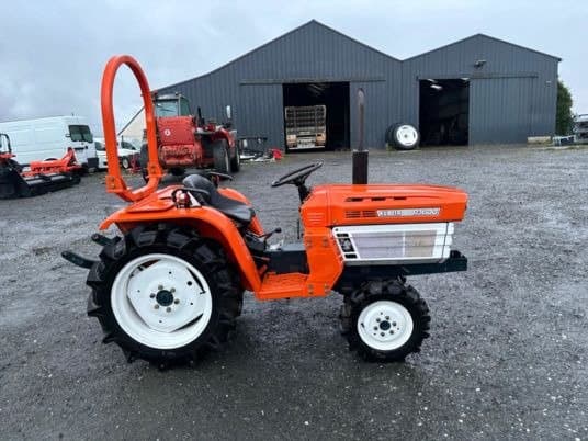 Micro-tracteur Kubota B1600DT – 20 CV – 4RM – Reconditionné