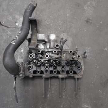 Culasse d'occasion pour moteur Kubota D905