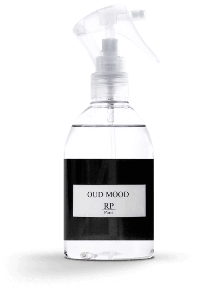 Oud Mood - Spray Textile Parfumé Signature, 250 ml, Fragrance Envoûtante, Fabriqué en France