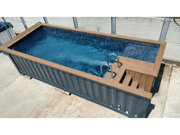 Piscine en conteneur de 6m x 2.4m avec éclairage LED