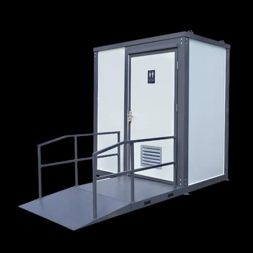 Sanitários móveis adaptados para pessoas com deficiência