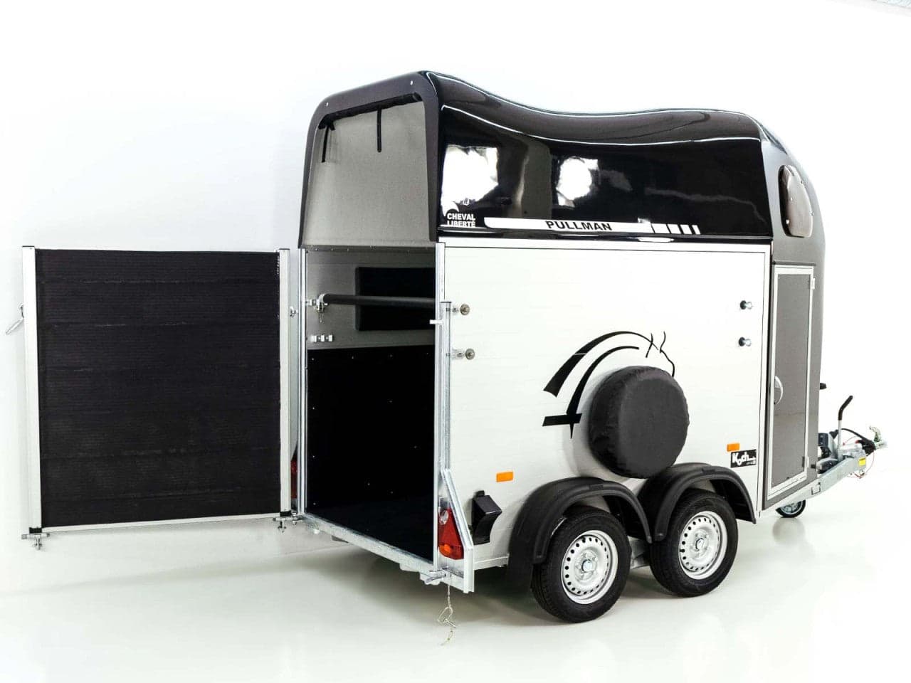 Reboque Van Cheval Liberté Gold One Chassi Pullman 2 (3,18 x 1,40 m)