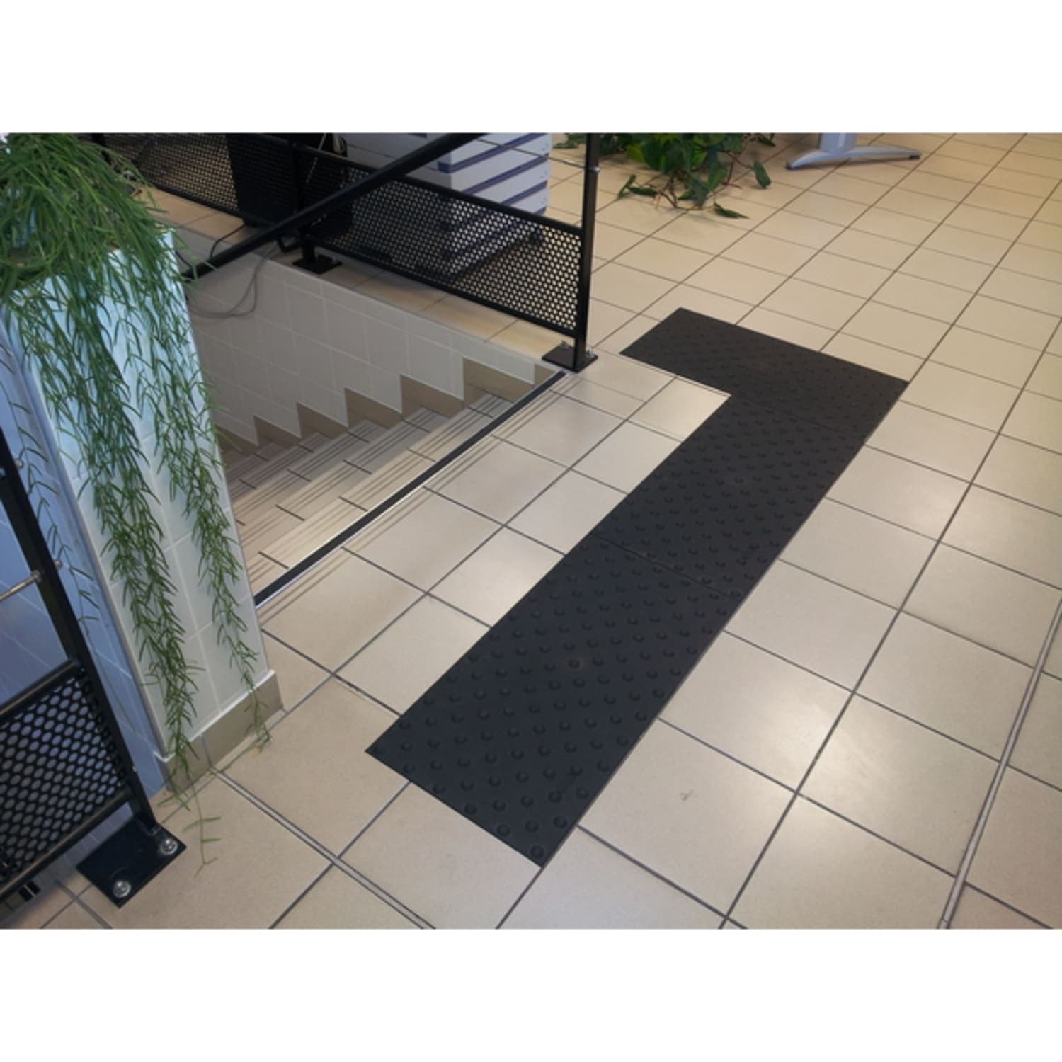 Bandes d'éveil de vigilance - 1350 x 400 mm Gris