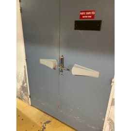 Protection à l'impact des poignées de porte