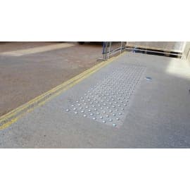200 Clous podotactiles sans scellement- Blanc