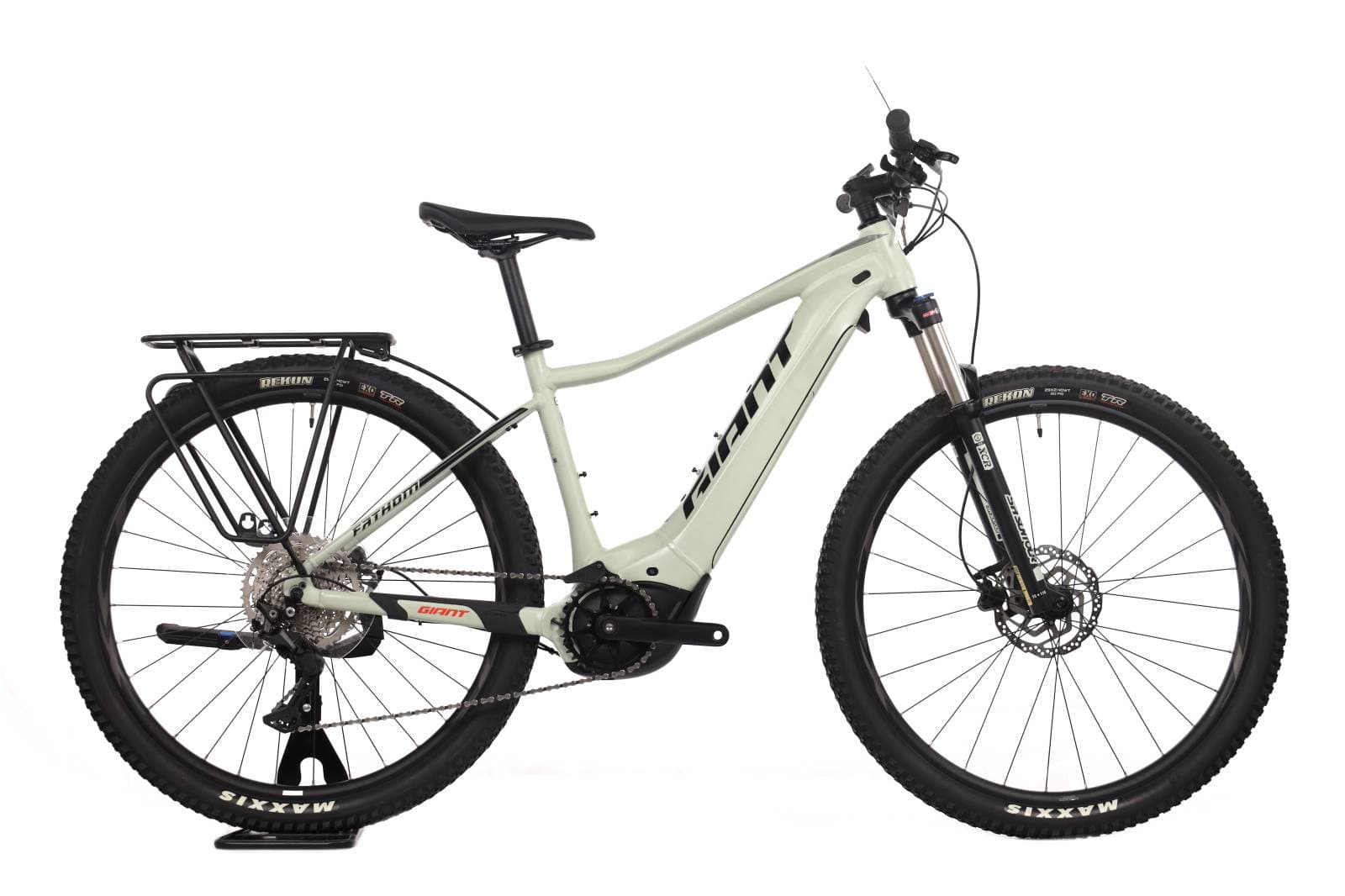 Giant Fathom 2022 - L