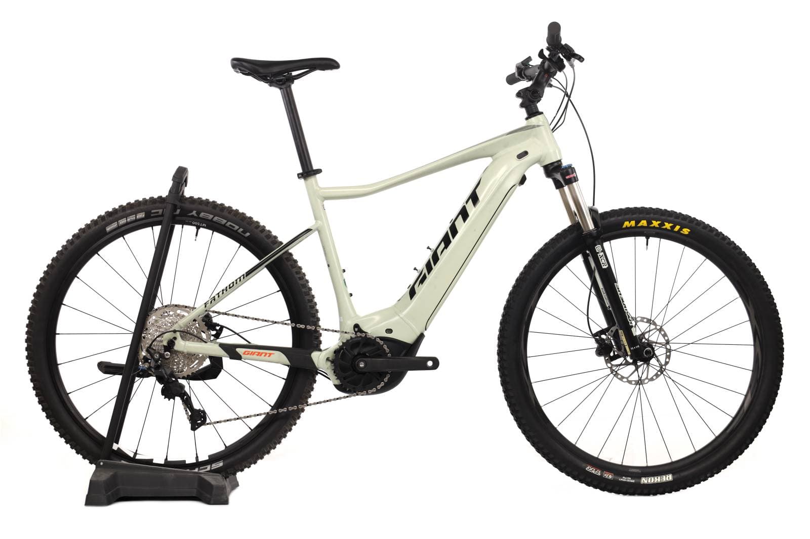 Giant Fathom 2022 - M