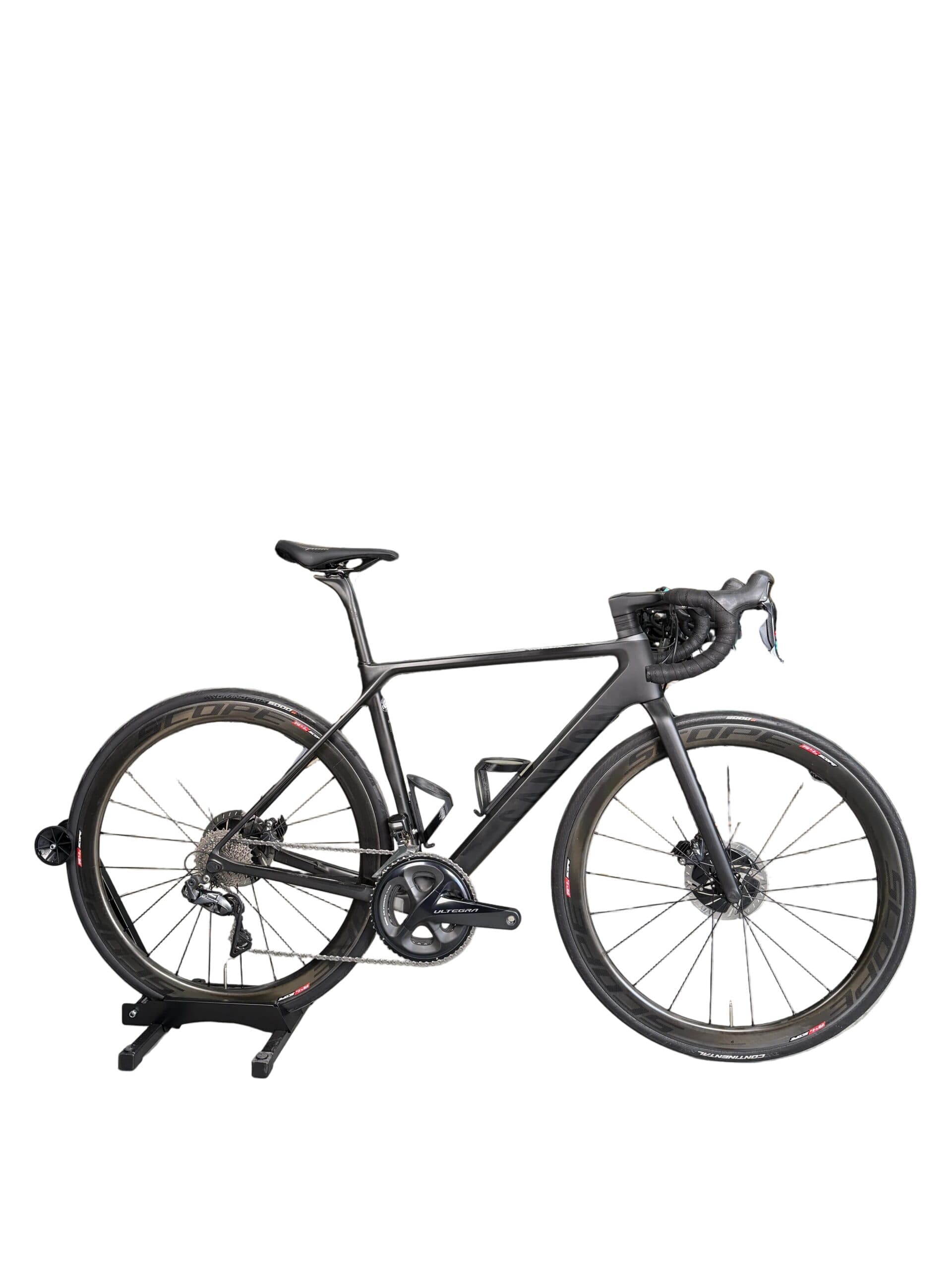 Canyon Ultimate CF SL - Shimano Ultegra Di2 2x12sp - Scope R4D carbon wheelset - XL