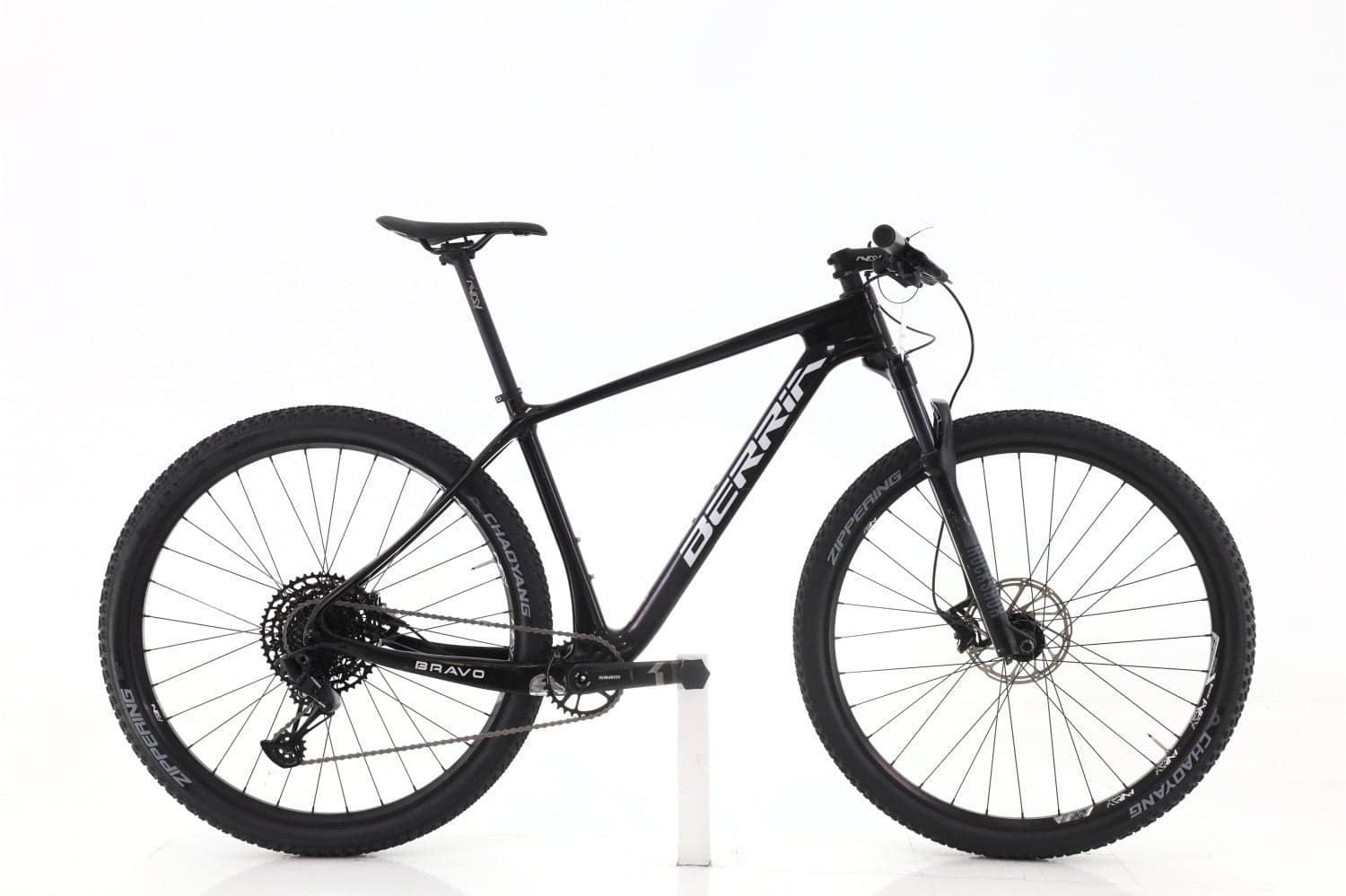 Berria Bravo 2022 - SRAM SX - Black Jack Avan Force - M