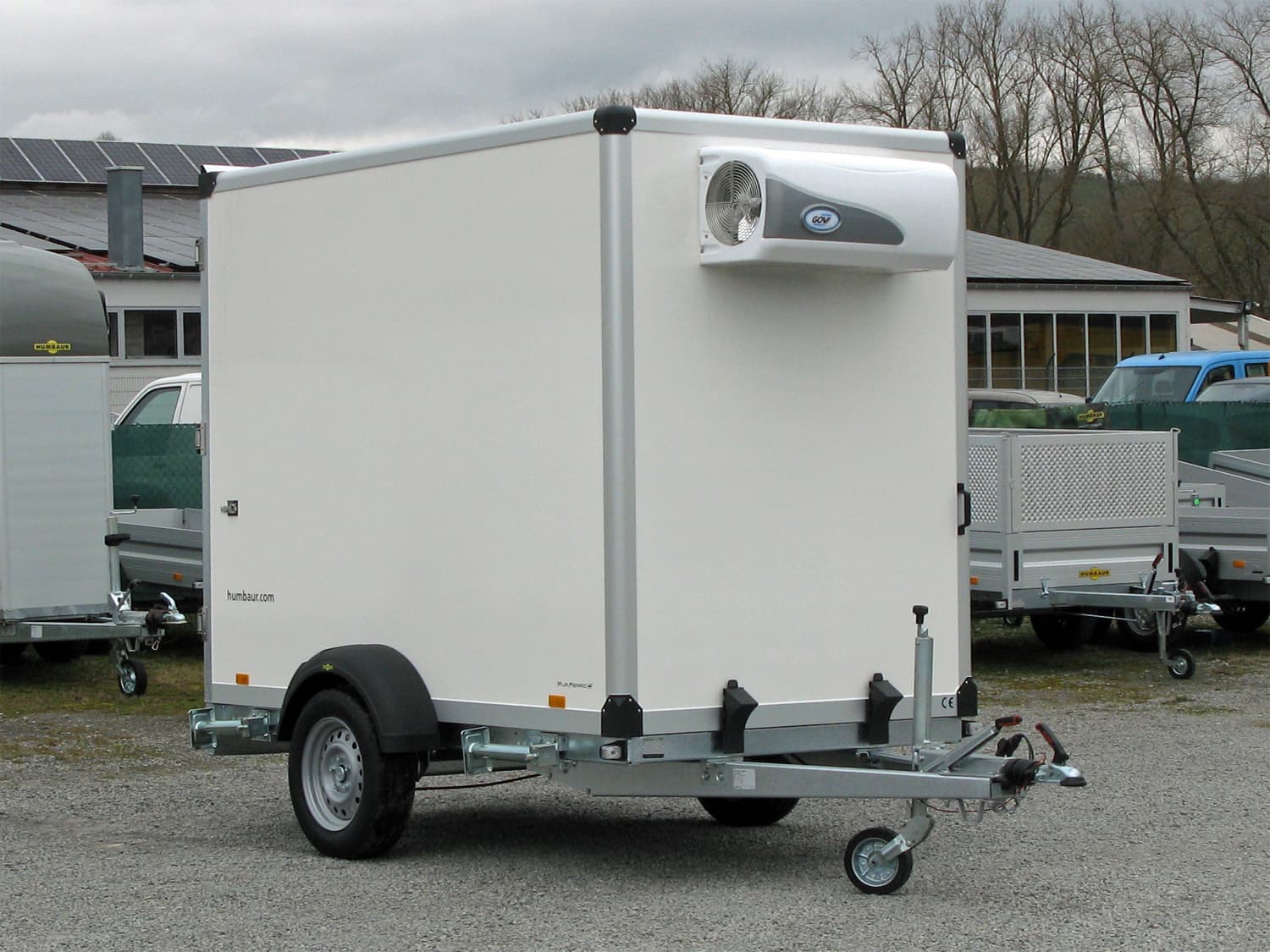 Humbaur HGK 13 27 16 – 21 PF60 Deluxe Kühlanhänger mit hochwertiger Isolierung