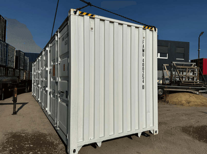 CONTENEUR MARITIME 40 HC OUVERT SUR LE CÔTÉ SENS UNIQUE