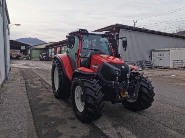 Tracteur Lindner Lintrac 110 | Performance, maniabilité et fiabilité