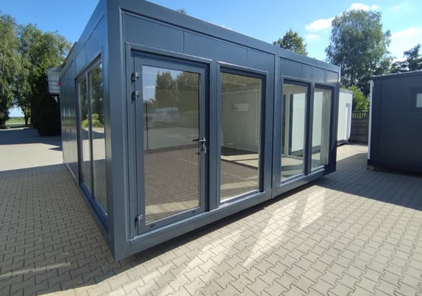 Conteneur social de bureau 6 × 6 m — 36 m² avec WC et kitchenette