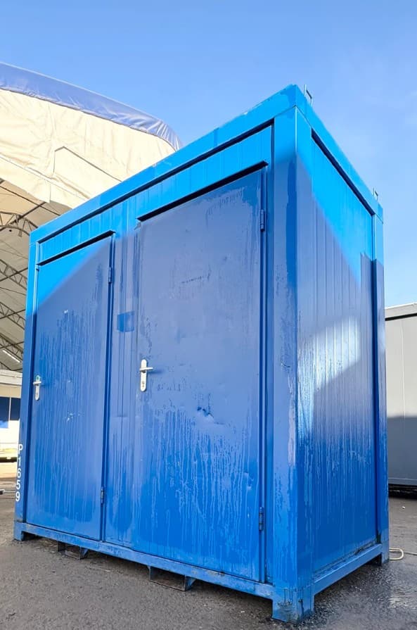 Bloc sanitaire double portable 2,4 × 1,5 m – WC hommes et femmes séparés