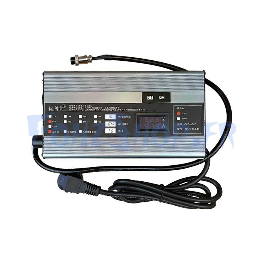 Chargeur rapide 60V > 67V 1-10A GX16-3P