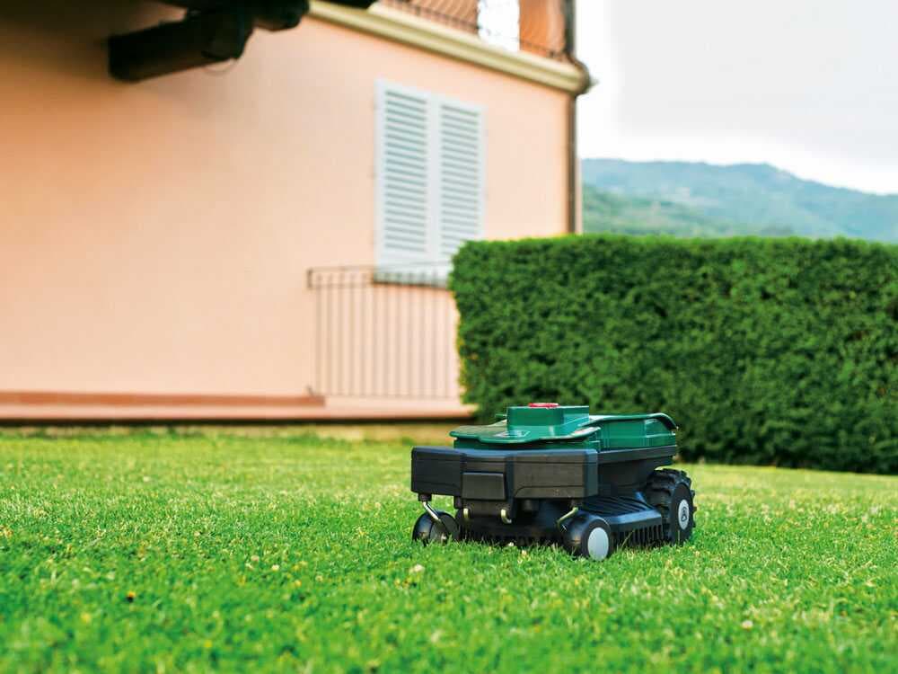 Ambrogio L15 Deluxe - Mähroboter mit Begrenzungskabel - Akku 25,9 V und 5 Ah