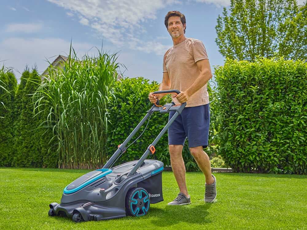 Gardena PowerMax Duo 46/36V P4A - Akku-Rasenmäher - 2x18V 4Ah - 46 cm Schnitt