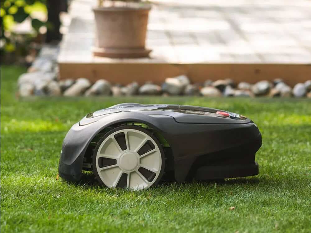 Mähroboter Greenworks OPTIMOW 7 - mit Begrenzungskabel